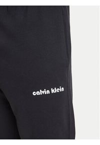 Calvin Klein Jeans Spodnie dresowe LV04RC294G Czarny Regular Fit. Kolor: czarny. Materiał: bawełna #4