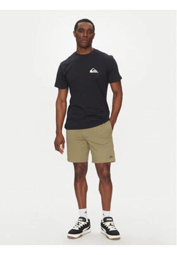 Quiksilver Szorty sportowe EQYFB03372 Zielony Regular Fit. Kolor: zielony. Materiał: syntetyk. Styl: sportowy