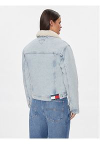 Tommy Jeans Kurtka jeansowa DW0DW16991 Niebieski Regular Fit. Kolor: niebieski. Materiał: bawełna