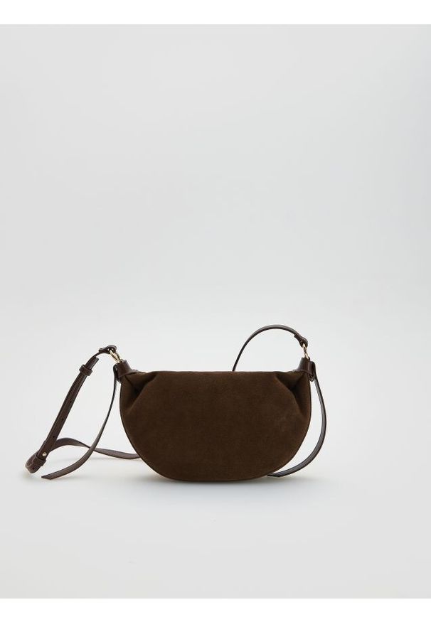 Reserved - Zamszowa torebka - ciemnobrązowy. Kolor: brązowy. Materiał: zamszowe