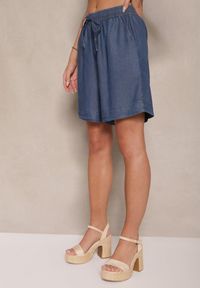 Renee - Granatowe Szorty Bermudy z Bawełny z Kieszeniami i Gumką w Pasie Asmio. Okazja: na co dzień. Kolor: niebieski. Materiał: bawełna. Styl: casual
