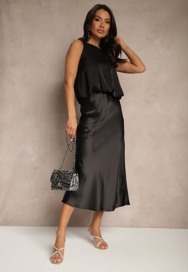 Renee - Czarna Spódnica Satynowa High Waist Pillizze. Okazja: na co dzień. Stan: podwyższony. Kolor: czarny. Materiał: satyna. Styl: elegancki, casual