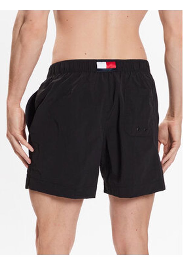 TOMMY HILFIGER - Tommy Hilfiger Szorty kąpielowe Essential UM0UM02793 Czarny Regular Fit. Kolor: czarny. Materiał: syntetyk