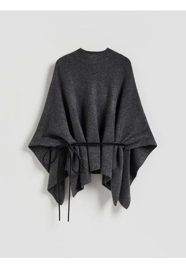 Reserved - Sweter ponczo z paskiem - ciemnoszary. Kolor: szary. Materiał: dzianina, wełna