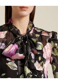 Luisa Spagnoli - LUISA SPAGNOLI - Czarna koszula w kwiaty LUISELLA. Typ kołnierza: kokarda. Kolor: czarny. Wzór: kwiaty