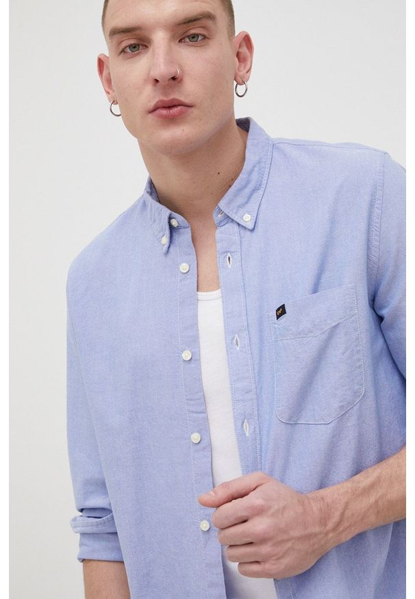 Lee koszula bawełniana męska regular z kołnierzykiem button-down. Typ kołnierza: button down. Kolor: niebieski. Materiał: bawełna. Długość rękawa: długi rękaw. Długość: długie