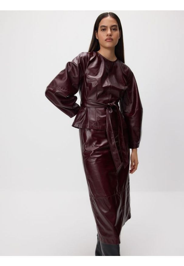 Reserved - Spódnica z imitacji skóry - bordowy. Kolor: czerwony. Materiał: skóra