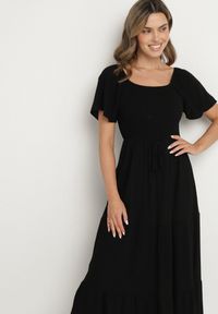 Born2be - Czarna Sukienka z Wiskozą Lnem i Elastyczną Górą Ellisena. Okazja: na spacer, na co dzień. Kolor: czarny. Materiał: len, wiskoza. Typ sukienki: proste. Styl: klasyczny, casual, elegancki #6