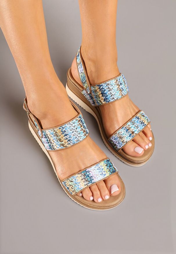 Renee - Niebieskie Plecione Sandały na Koturnie Uloretia. Okazja: na co dzień. Zapięcie: pasek. Kolor: niebieski. Obcas: na koturnie. Styl: elegancki, casual, boho