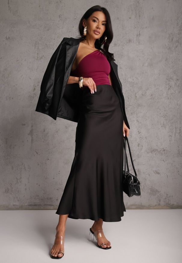 Renee - Czarna Koktajlowa Spódnica z Satyny o Rozkloszowanym Kroju Zinnivira. Kolor: czarny. Materiał: satyna. Styl: wizytowy