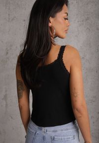 Renee - Czarny Bawełniany Top z Koronką i Guzikami przy Dekolcie Berinde. Okazja: na co dzień. Kolor: czarny. Materiał: bawełna, koronka. Wzór: koronka. Styl: casual, elegancki #7