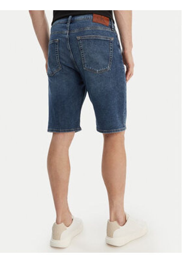 Calvin Klein Jeans Szorty jeansowe LV04RF922G Niebieski Regular Fit. Kolor: niebieski. Materiał: bawełna
