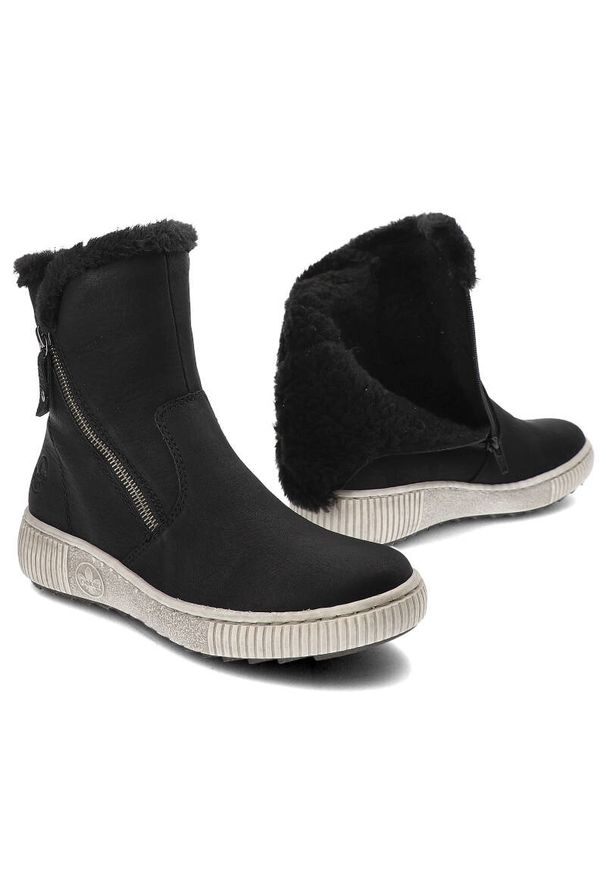 Czarne Botki Rieker Ocieplane Buty Damskie. Okazja: na co dzień, na spacer. Kolor: czarny. Materiał: syntetyk, materiał. Sezon: zima, jesień. Styl: casual, elegancki, klasyczny