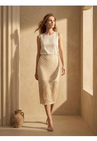Sinsay - Ołówkowa spódnica midi z rozcięciem - beżowy. Kolor: beżowy #1
