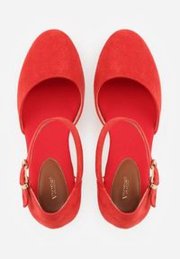 Renee - Czerwone Sandały VICESna Plecionym Koturnie Laraifa. Zapięcie: sprzączka. Kolor: czerwony. Materiał: jeans, koronka. Wzór: koronka. Sezon: lato. Obcas: na koturnie #9