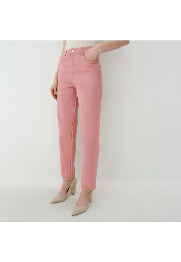 Mohito - Jeansy wide leg - Różowy. Kolor: różowy