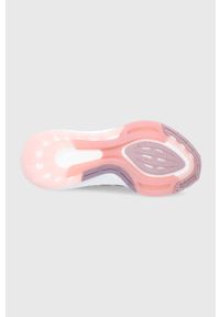 adidas Performance buty Ultraboost kolor różowy. Zapięcie: sznurówki. Kolor: różowy. Materiał: guma. Sport: bieganie
