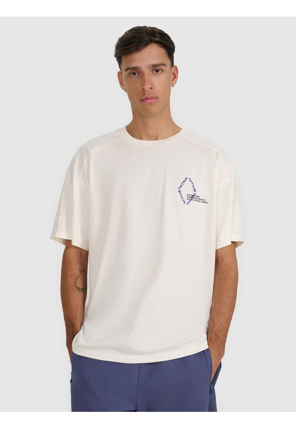 4f - 4F T-shirt oversize z nadrukiem męski - beżowy L. Okazja: na co dzień. Kolor: beżowy. Materiał: bawełna. Długość: długie. Wzór: nadruk. Styl: casual