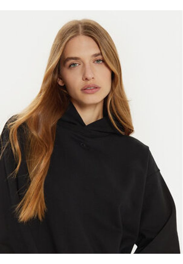 Champion Bluza 117539 Czarny Loose Fit. Kolor: czarny. Materiał: syntetyk