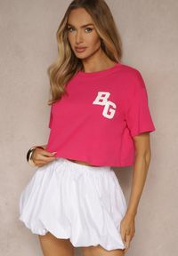 Renee - Fuksjowy Krótki T-shirt z Bawełny o Kroju Oversize Zarvela. Okazja: na co dzień. Kolor: różowy. Materiał: bawełna. Długość: krótkie. Wzór: aplikacja. Styl: sportowy, elegancki, casual