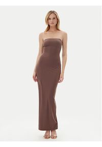 Guess Sukienka codzienna O5GK00 KCDE0 Brązowy Bodycon Fit. Okazja: na co dzień. Kolor: brązowy. Materiał: syntetyk. Typ sukienki: proste, bodycon. Styl: casual #5