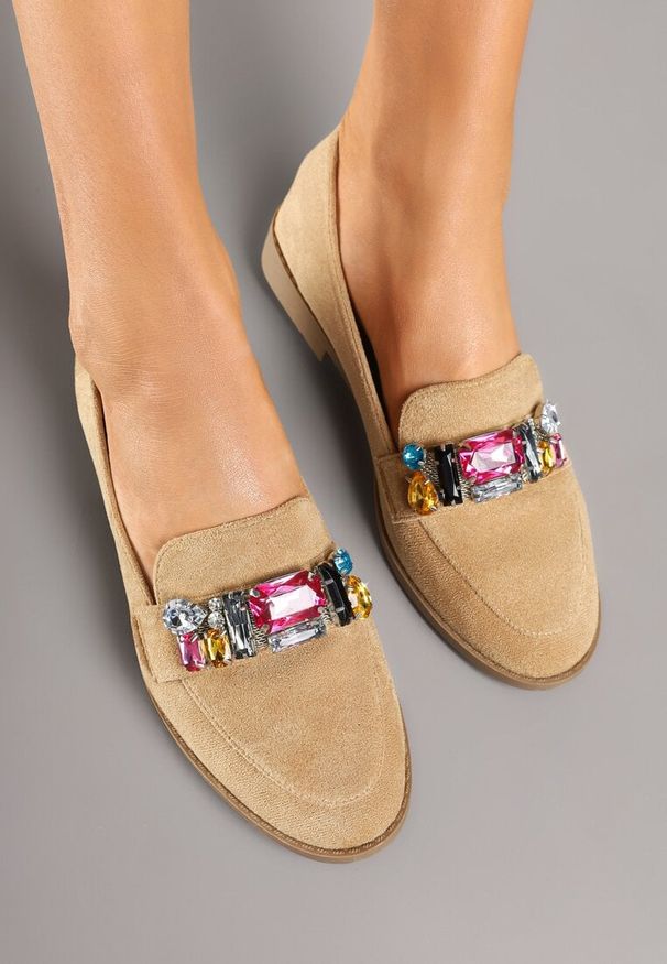 Born2be - Ciemnobeżowe Mokasyny z Ozdobnymi Kryształkami Orilene. Okazja: na co dzień. Kolor: beżowy. Materiał: jeans. Obcas: na obcasie. Styl: klasyczny, casual, elegancki. Wysokość obcasa: niski