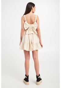 Pinko - Sukienka Sorrento PINKO. Typ kołnierza: kokarda. Materiał: tkanina. Długość rękawa: na ramiączkach. Wzór: ażurowy. Długość: mini