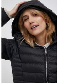 TOMMY HILFIGER - Tommy Hilfiger kurtka puchowa damska kolor czarny przejściowa. Kolor: czarny. Materiał: puch #2