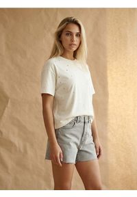 Sinsay - Jeansowe bermudy z rozcięciem na nogawce - szary. Kolor: szary. Materiał: jeans #1