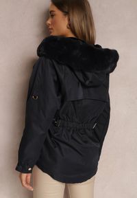 Renee - Granatowa Kurtka Nylonowa Parka z Odpinanym Futerkiem Pasca. Kolor: niebieski. Materiał: nylon, futro. Wzór: paski. Styl: klasyczny #3