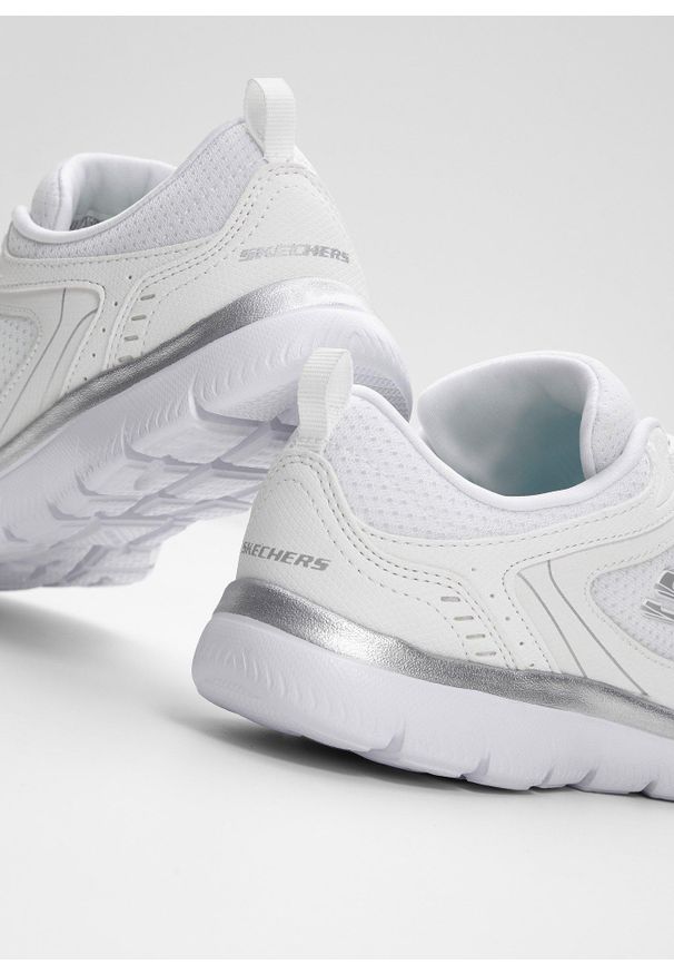 bonprix - Sneakersy Skechers z pianką Memory. Kolor: biały, szary