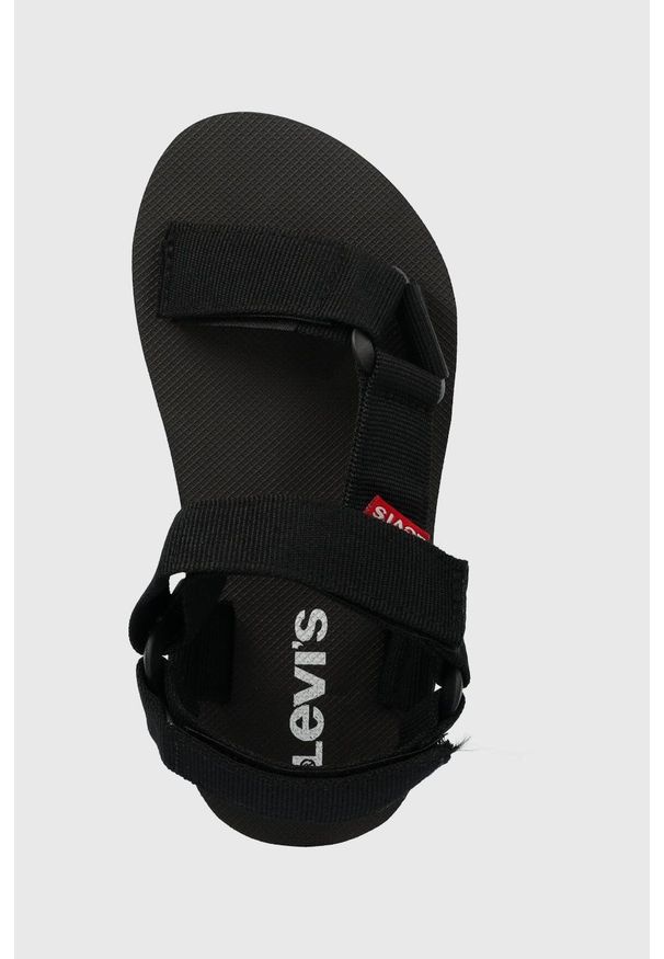 Levi's® - Levi's sandały dziecięce kolor czarny. Okazja: na spotkanie biznesowe. Zapięcie: rzepy. Kolor: czarny. Materiał: włókno, materiał. Styl: biznesowy