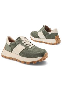 Sneakersy damskie Filippo, wykonane ze skóry naturalnej i skóry zamszowej masywna podeszwa z bieżnikiem sportowy design, khaki, DP7112/26 KH. Okazja: na co dzień. Kolor: zielony. Materiał: skóra, zamsz. Szerokość cholewki: normalna. Sport: turystyka piesza #7