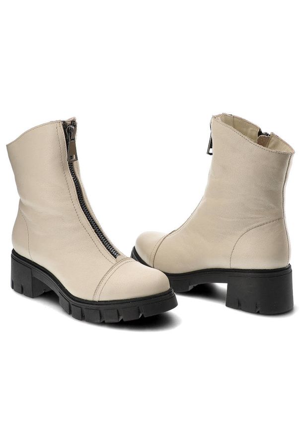 Botki damskie Simen, skórzana cholewka zapięcie na suwak z przodu stabilny obcas typu klocek, beżowe, 3264A-Icarius. Okazja: na co dzień, na spacer. Zapięcie: zamek. Kolor: beżowy. Szerokość cholewki: normalna. Materiał: skóra. Sezon: jesień, zima. Obcas: na obcasie. Styl: casual, elegancki. Wysokość obcasa: średni, niski