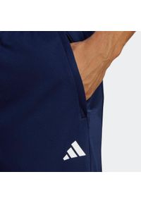 Adidas - Krótka adidas Essentials All Set. Kolor: niebieski. Długość: krótkie. Sport: fitness
