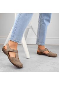 Skórzane sandały damskie komfortowe pełne beżowe Helios 128.02 beżowy. Kolor: beżowy. Materiał: skóra #2