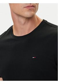 Tommy Jeans T-Shirt DM0DM04411 Czarny Slim Fit. Kolor: czarny. Materiał: bawełna #6