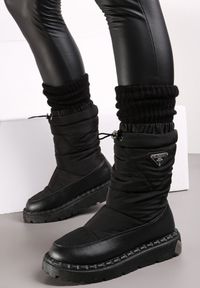 Born2be - Czarne Śniegowce z Szerokim Pikowaniem i Ściągaczem Dasmenn. Kolor: czarny #1