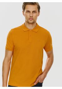 Pako Lorente - PAKO LORENTE – Gładki t-shirt polo w pomarańczowym kolorze. Okazja: na co dzień. Typ kołnierza: polo. Kolor: pomarańczowy. Materiał: bawełna. Wzór: gładki. Styl: casual #1