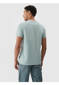 4f - T-shirt regular z nadrukiem męski - miętowy. Kolor: turkusowy. Materiał: jersey, bawełna, dzianina. Wzór: nadruk