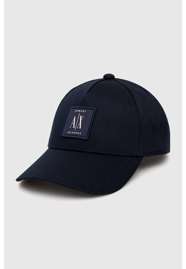 Armani Exchange czapka z daszkiem bawełniana kolor granatowy z aplikacją. Kolor: niebieski. Materiał: bawełna. Wzór: aplikacja