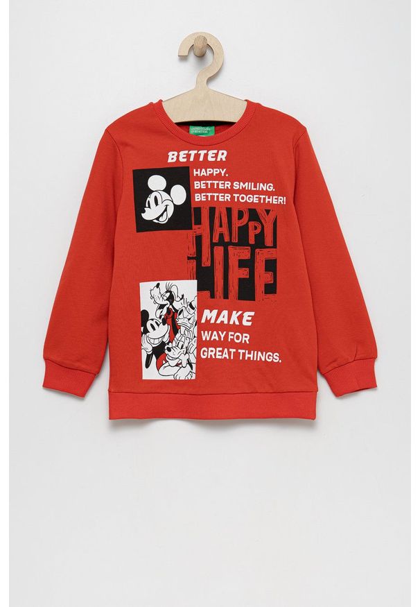 United Colors of Benetton bluza bawełniana dziecięca kolor czerwony z nadrukiem. Kolor: czerwony. Materiał: bawełna. Wzór: nadruk