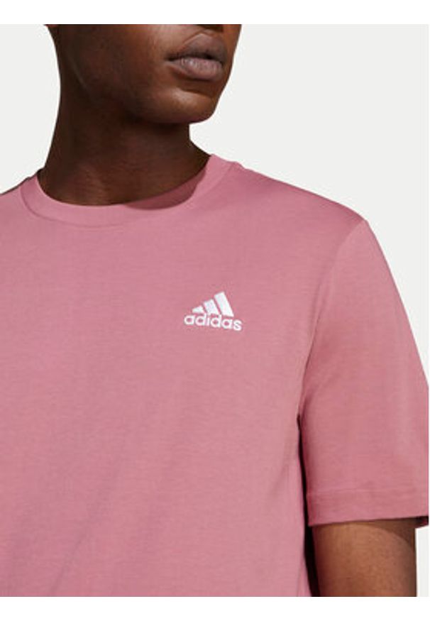 Adidas - adidas T-Shirt Essentials Small Logo IX0120 Różowy Regular Fit. Kolor: różowy. Materiał: bawełna