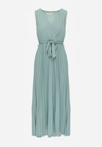 Born2be - Zielona Plisowana Sukienka Maxi z Gumką w Pasie i Materiałowym Paskiem Biak. Okazja: na wesele, na imprezę, na ślub cywilny. Kolor: zielony. Materiał: materiał. Sezon: lato. Typ sukienki: kopertowe. Styl: klasyczny, elegancki. Długość: maxi #3