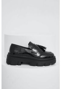 Answear Lab mokasyny damskie kolor czarny na platformie. Nosek buta: okrągły. Kolor: czarny. Materiał: guma. Obcas: na platformie. Styl: wakacyjny #3