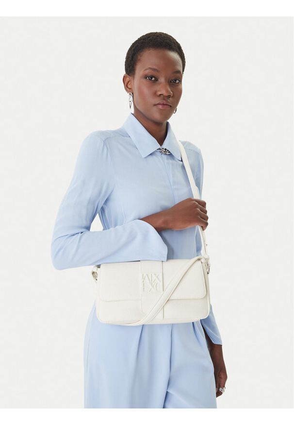 Armani Exchange Torebka XW002592 AF11902 U0011 Biały. Kolor: biały. Materiał: skórzane