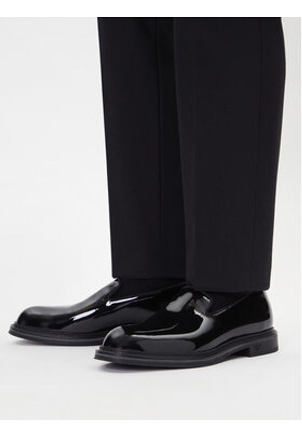 Emporio Armani Półbuty X4J110 XAT24 00002 Czarny. Kolor: czarny. Materiał: skóra, lakier