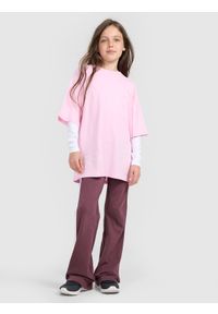 4f - 4F T-shirt oversize z nadrukiem dziewczęcy - różowy 122 (6-7 lat). Okazja: na co dzień. Kolor: różowy. Materiał: jersey, bawełna. Wzór: nadruk. Sezon: lato. Styl: sportowy, klasyczny, casual