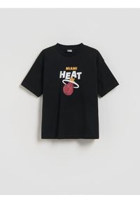 Reserved - T-shirt Miami Heat NBA - czarny. Kolor: czarny. Materiał: dzianina, bawełna #1