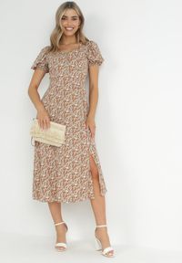 Born2be - Beżowo-Zielona Sukienka Midi z Gumką w Pasie i Rozcięciem Kaylanii. Kolor: beżowy. Materiał: bawełna, tkanina. Sezon: wiosna, lato. Długość: midi #2